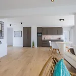 Lecomte - The Seaview Penthouse Cloud 9 Appartement *