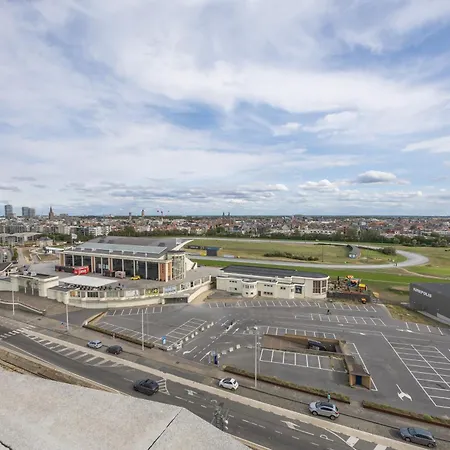 Lecomte - The Seaview Penthouse Cloud 9